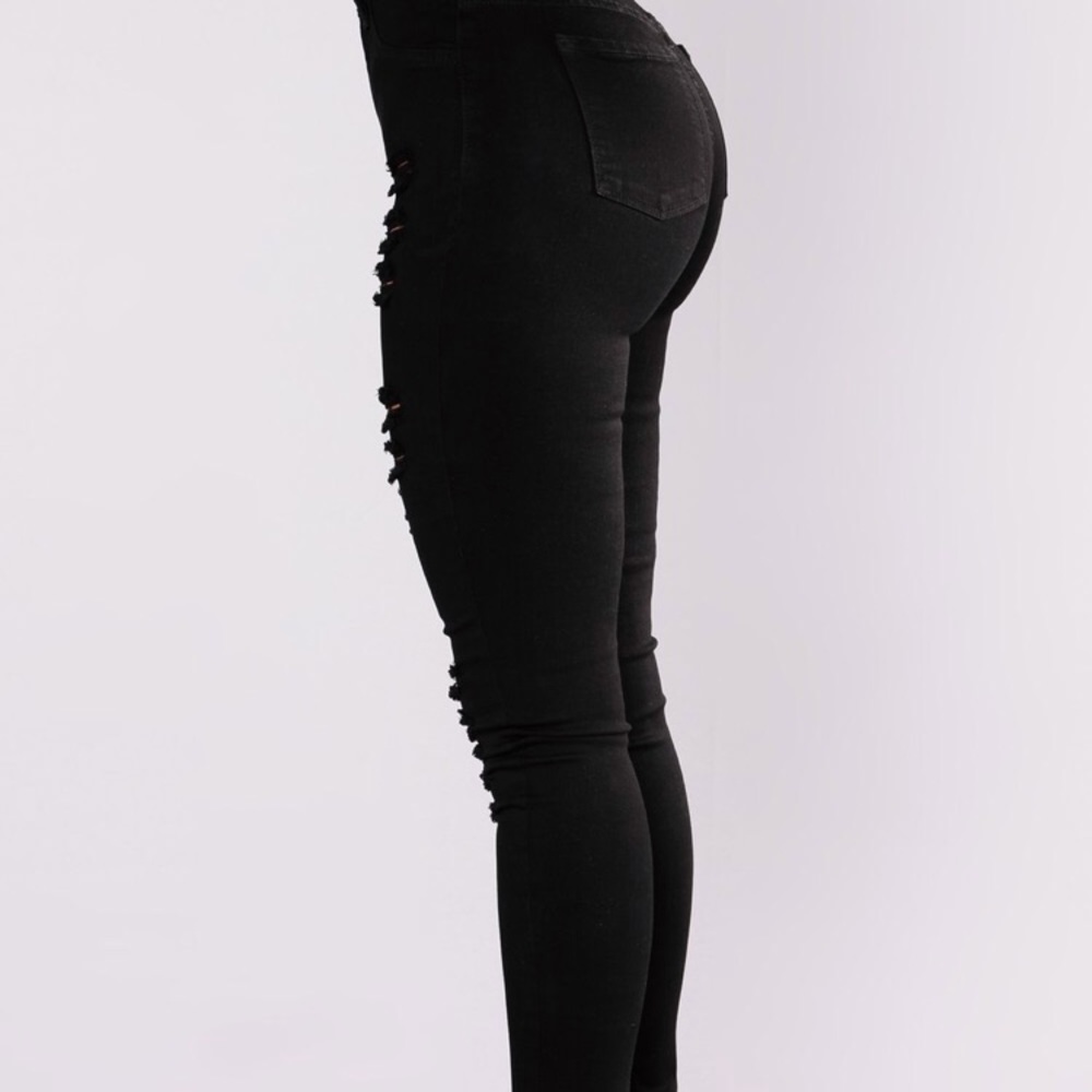 FASHIONNOVA JEANS - Picture 3 of 5